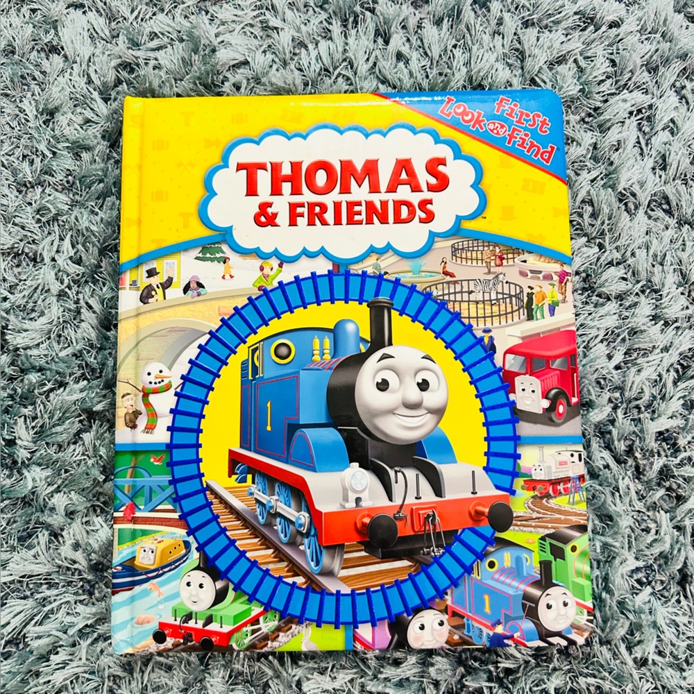 Thomas & Friends Vibrant Blue and Yellow Activity Book